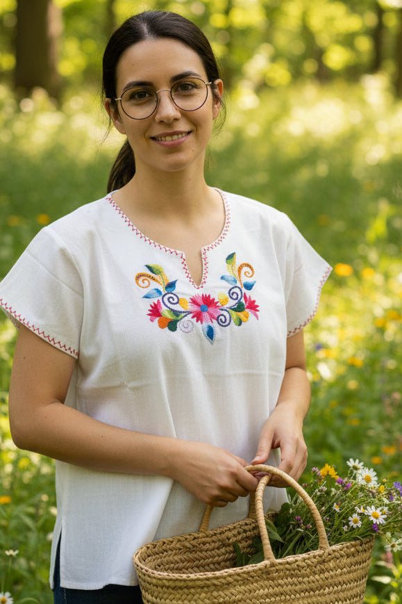 Traditional Embroidered Cotton Blouse Women Handmade Ecuador (medium)