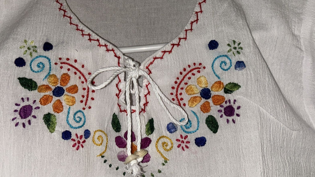 Traditional Embroidered Cotton Blouse Women Handmade Ecuador (Small)